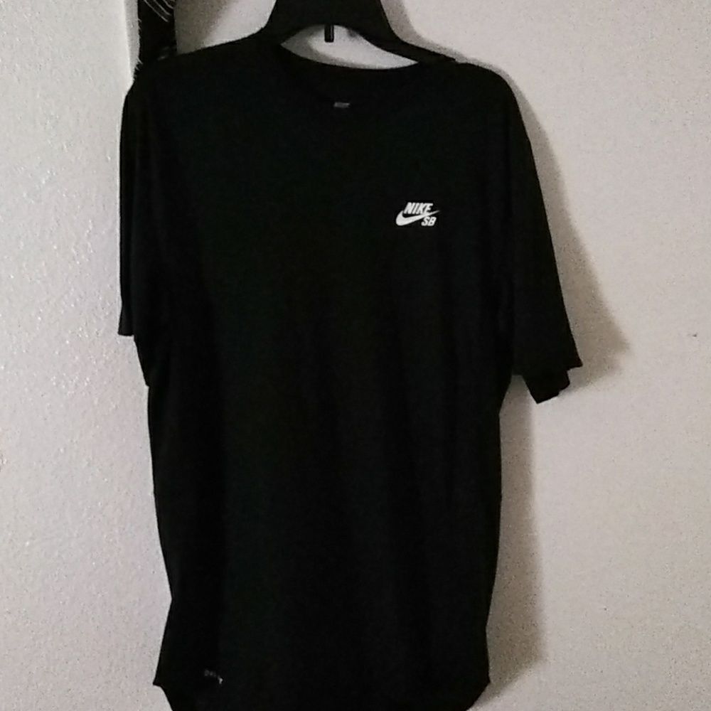 Nike t-shirt